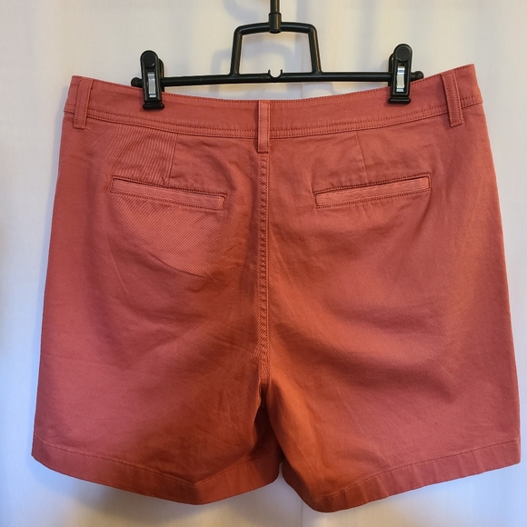 L.L. Bean Favorite Fit Shorts cinnamon colored - Picture 2 of 7
